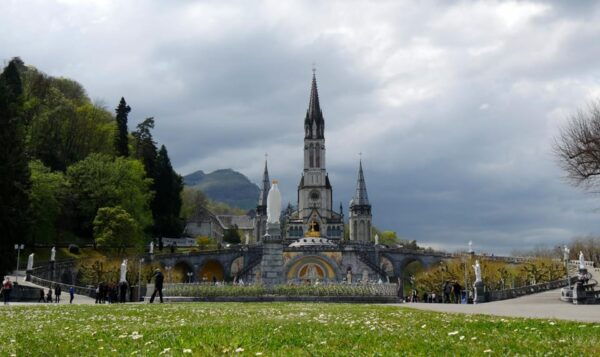 Lourdes: Capture the Most Photogenic Spots With a Local - Questions You May Have