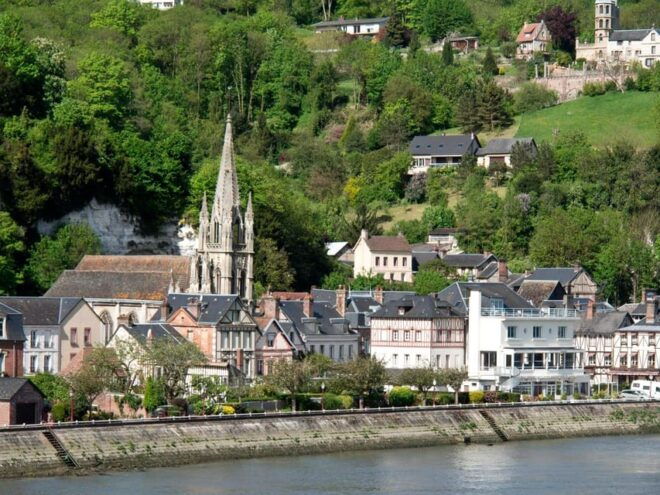 Lourdes: Express Walk With a Local in 60 Minutes - Key Highlights of the Walk