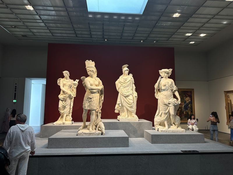 Louvre Abu Dhabi Ticket - How to make the most of two or three hours