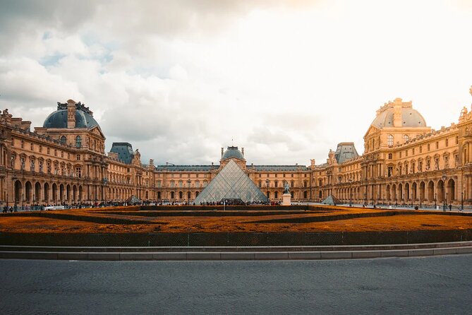 Louvre and Wine Tasting With Hotel Pick up & Drop-Off - Comfortable Transportation