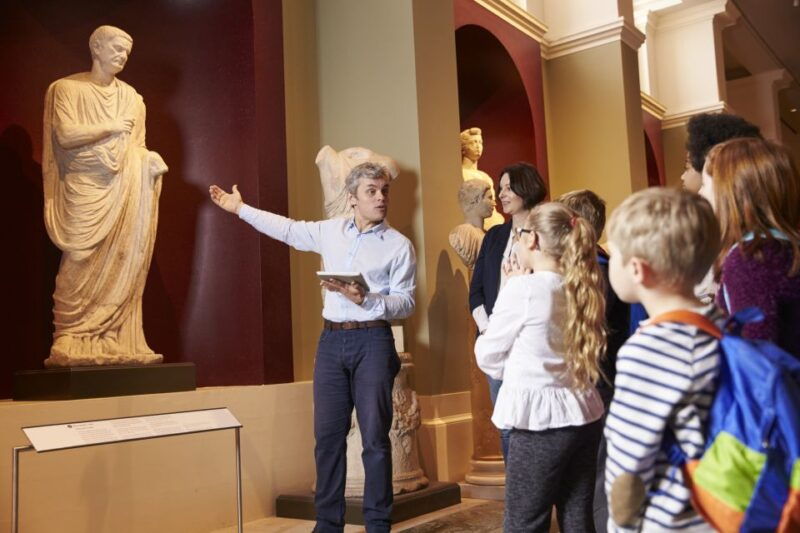 Louvre Masterpieces Private Guided Tour With Reserved Access - Good To Know