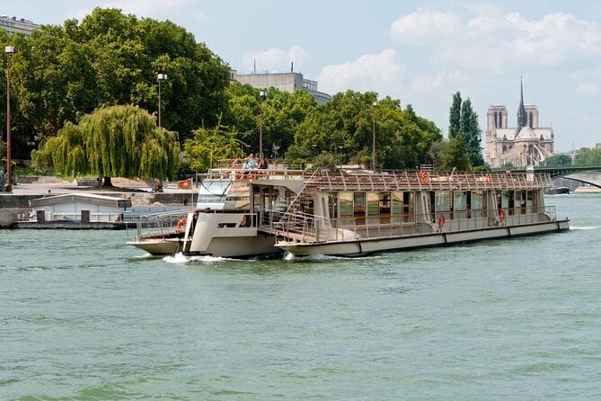 Louvre Museum and River Cruise Priority Access Tickets - Accessibility Details