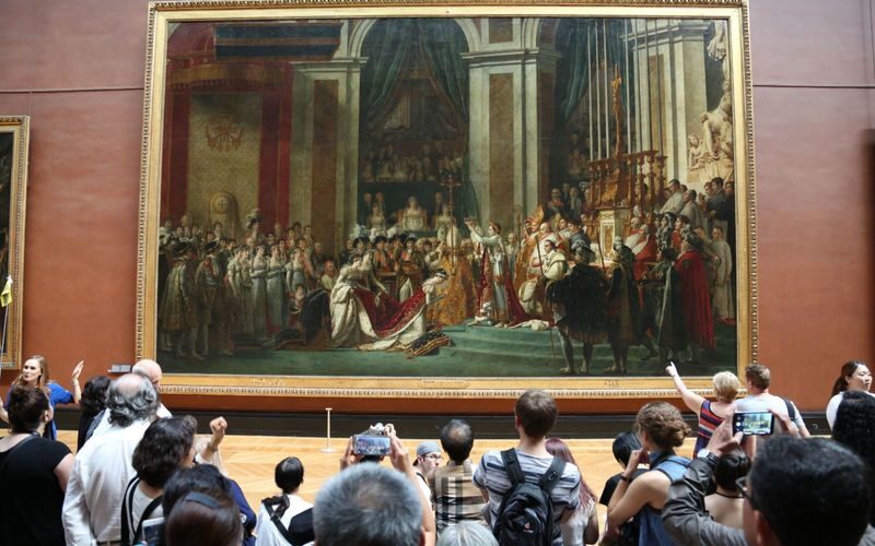 Louvre Museum complete masterpieces tour in Paris - Is the price worth paying?