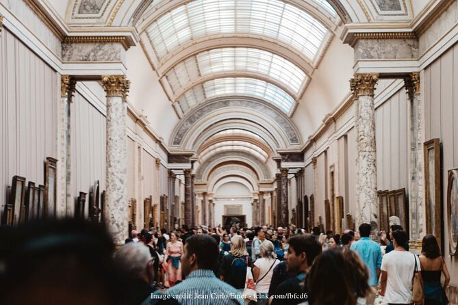 Louvre Museum: Family-Friendly Private Guided Tour - Location and Accessibility