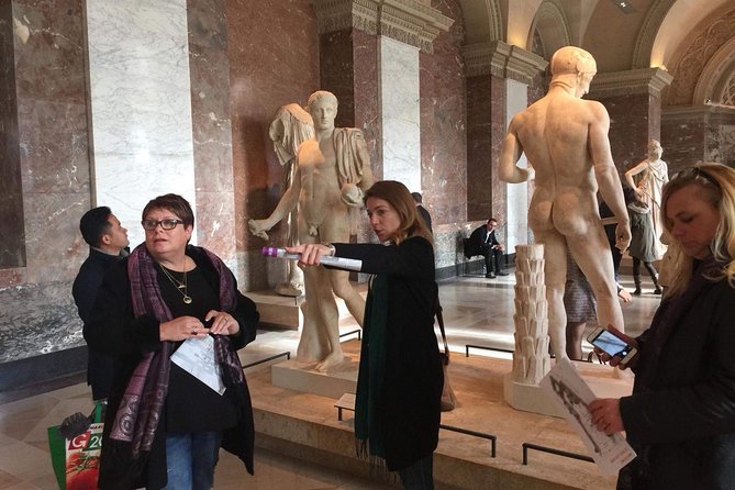 Louvre Museum Paris Exclusive Guided Tour With Reserved Entry - Meeting and Pickup