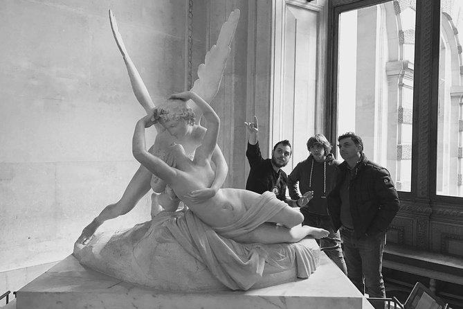 Louvre Museum Private 2-H Tour on Italian Art and Masterpieces - Expert Guide and Admission Ticket Included