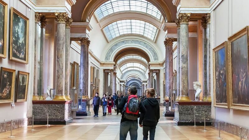 Louvre museum private tour in Paris - What two hours at the Louvre can do for you