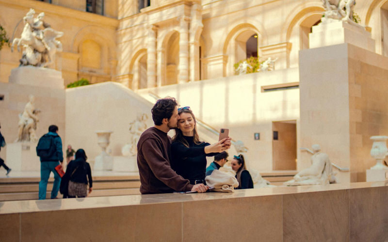 Louvre Museum Skip-the-Line Guided Tour with Mona Lisa & Masterpieces - How much art can you see in two hours?