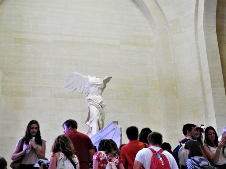 Louvre Museum: Skip-the-Line Small Group Guided Tour - Experience Highlights
