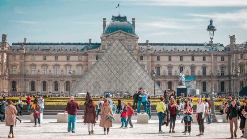 Louvre Museum ticket with Mona Lisa digital audioguide - Planning a three-to-five-hour visit