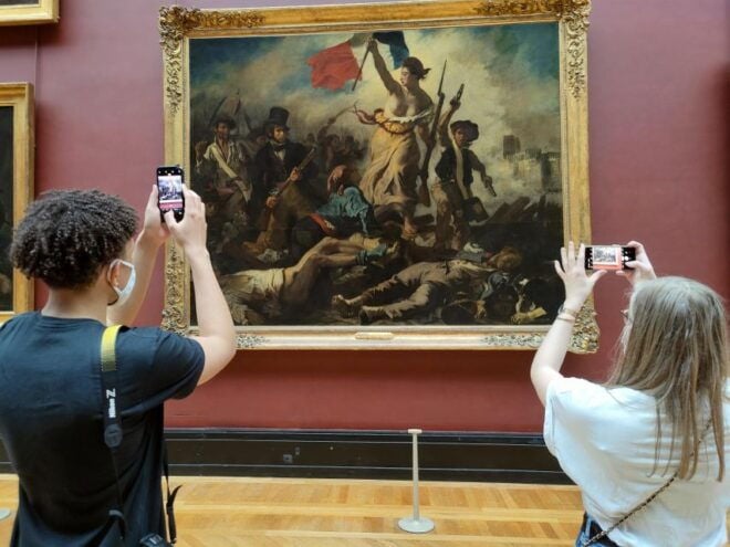 Louvre, Paris: Self Guided Audio Tour for Your Smartphone - Full Description