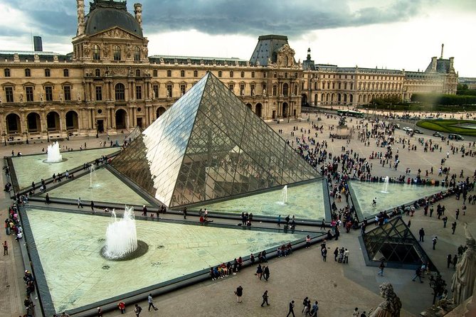 LOUVRE PRIVATE TOUR : Skip the Line & Local Expert Guide - Entry Fees Included - Traveler Photos and Additional Information