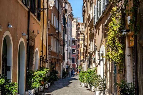 Love Affairs and Papal Power Small Group Tour Rome - Tour Features and Logistics