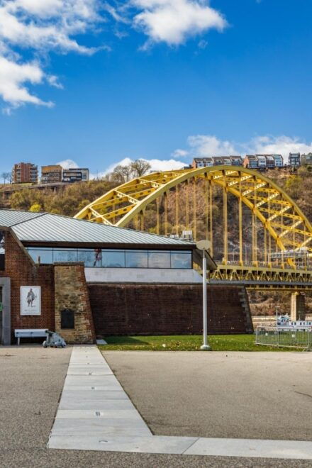 Love in the City: Pittsburgh's Enchanting Romantic Walk - Cancellation Policy and Language