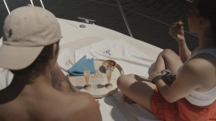 Love Island: Full Day Yacht Tour - Activity Details