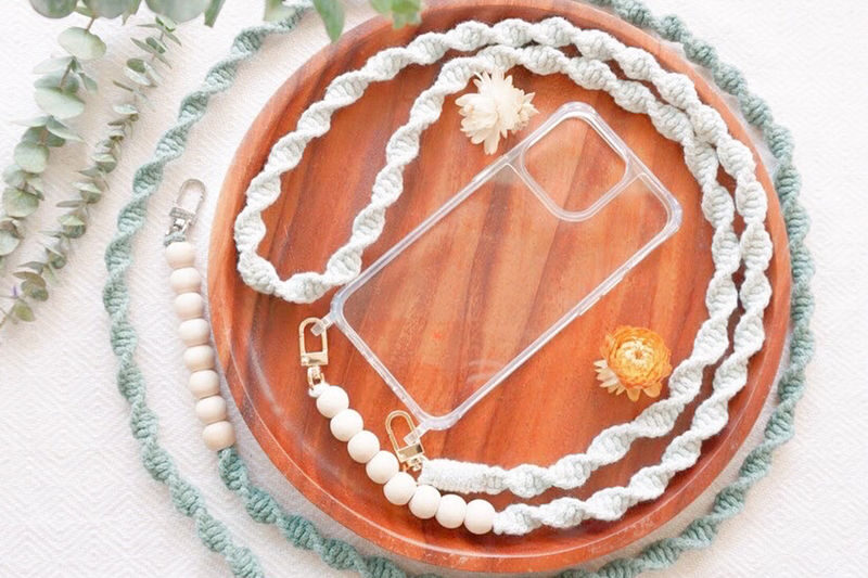 Loveless Knots - Macrame Workshop | Central - Picking a project that fits your day