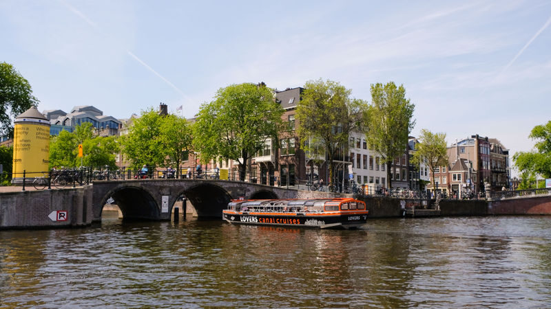 Lovers Canal Cruise from Amsterdam City Centre - Choosing a departure near a major sight