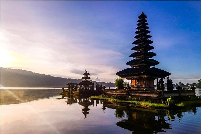 Lovina Dolphin and Taman Ayun Tour - Tour Overview Highlights