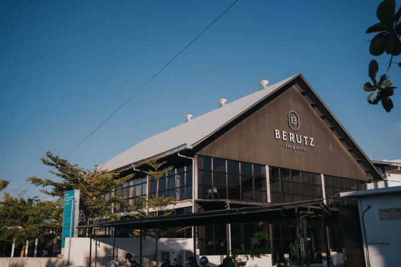 Lovina: Dolphin-Themed Brunch with Ocean Visuals & Music - The Sum Up