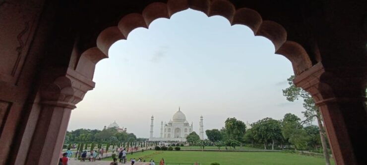 Low Cost : One Day Delhi -Agra(Taj Mahal) -Delhi Tour by Car - Tour Details