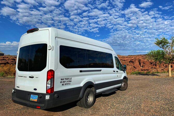 Lower Antelope Canyon and Horseshoe Bend Small Group Day Tour From Las Vegas - Tour Organization and Logistics