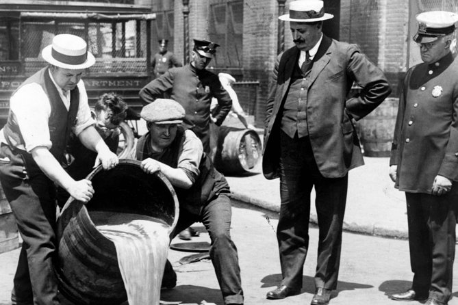Lower East Side Prohibition Pub Crawl - Pub Crawl Experience