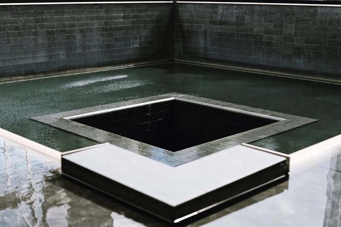 Lower Manhattan Guided Tour With Skip the Line 9/11 Museum Entry - Tour Details
