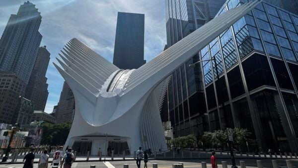 Lower Manhattan: Wall Street, Hamilton & 9/11 Memorial - Honoring 9/11 Remembrance
