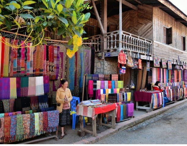 Luang Prabang Mekong Cruise & Pak Ou Caves Cultural Tour - Pak Ou Caves: the day’s standout