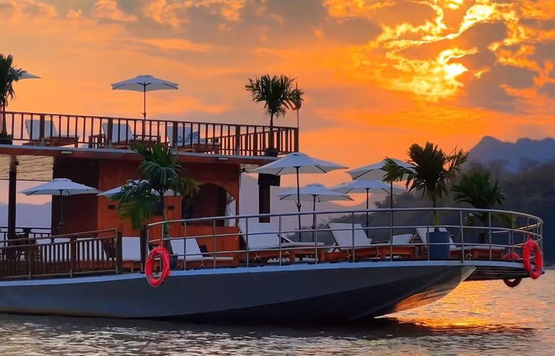 Luang Prabang: Mekong River Sunset Sightseeing Cruise - What the half-day format does and does not tell you