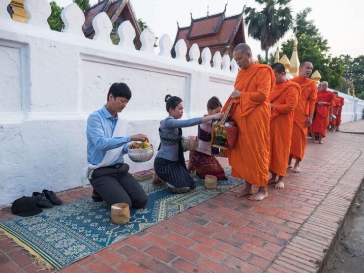 Luang Prabang: UNESCO World Heritage City Highlights Tour - Live Tour Guide and Hotel Pickup