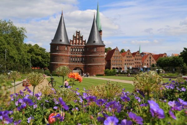 Lübeck: 1-Hour Splash Bus City Tour - Booking and Cancellation Policies