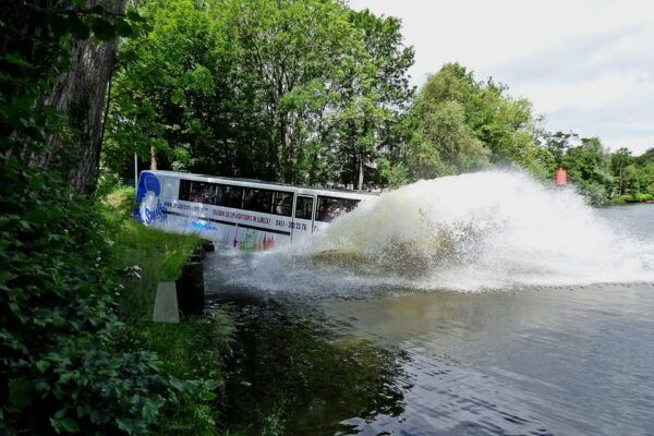 Lübeck: 1-Hour Splash Bus City Tour - Tips for an Enjoyable Tour