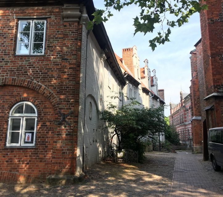 Lübeck: Architecture and Local Craft Private Guided Tour - Exploring Lübecks Magnificent Church Buildings