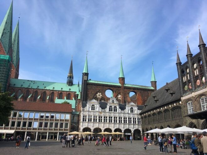 Lübeck: Backyards and Town Houses Private Guided Tour - Full Description