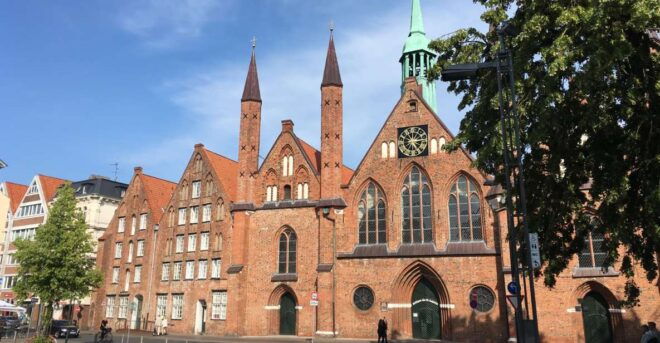 Lübeck: Backyards and Town Houses Private Guided Tour - The Sum Up