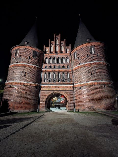 Lübeck Between Spookiness and History City Tour for Halloween - Tour Highlights