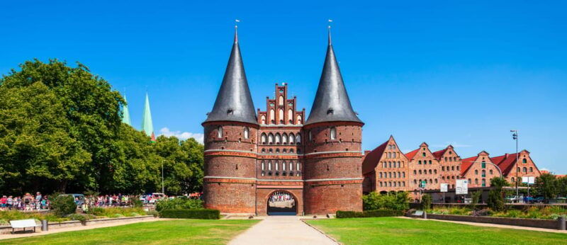 Lübeck: Express Walk with a Local - The Essence of a Short But Sweet Tour