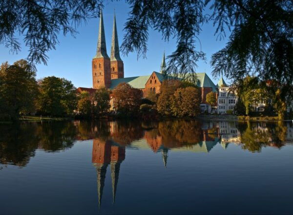 Lübeck: Old Town Highlights Private Walking Tour - Directions