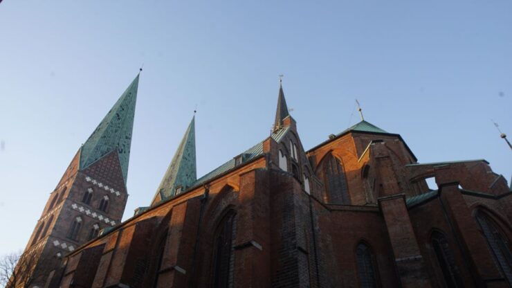 Lübeck: Self-Guided Smartphone Scavenger Hunt Walking Tour - Activity Details