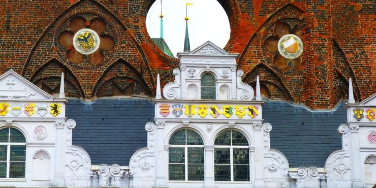 Lübeck: Self-Guided Walking Tour and Scavenger Hunt - Experience Highlights and Activities