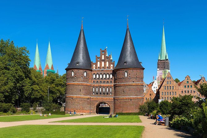 Lübeck Walking Tour With Licensed Guide - Meeting and Pickup