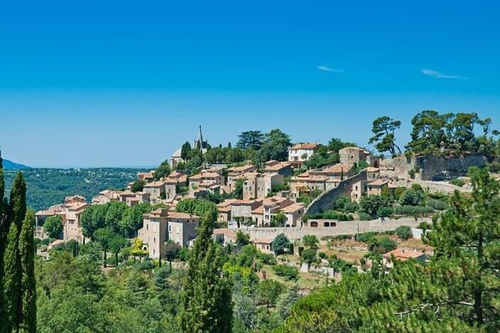 Luberon Market and Villages Tour from Marseille or Aix en Provence - Lourmarin: a village stop with Renaissance character
