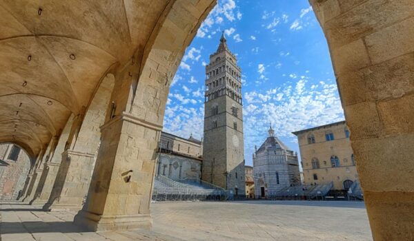 Lucca From/To Pistoia: Reach Tuscany'S Cities of Art by Rail - Scenic Journey Through Tuscany