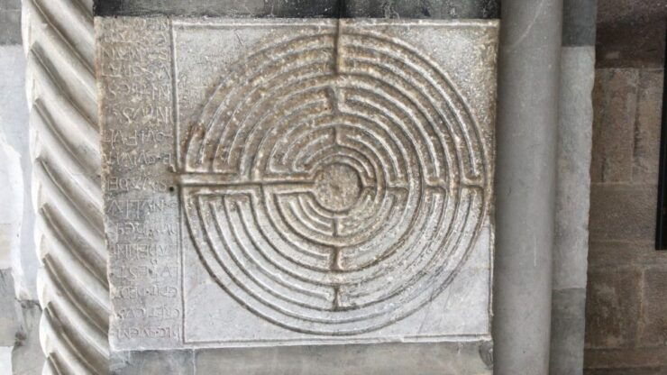 Lucca: Guided City by Night Walking Tour - Good To Know