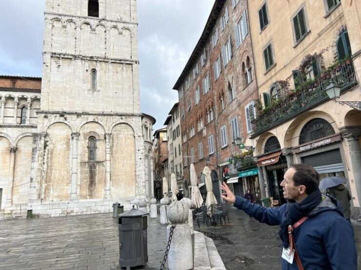 Lucca: Guided Small Group Highlights Walking Tour - Highlights of the Tour