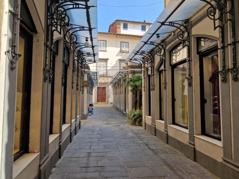 Lucca: guided visit of S. Martino, S. Frediano, city center - FAQ