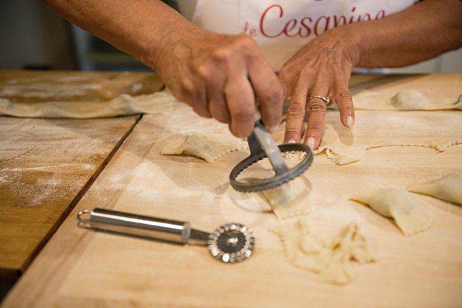 Lucca Home Cooking Experience: Pasta and Tiramisù - Inclusions