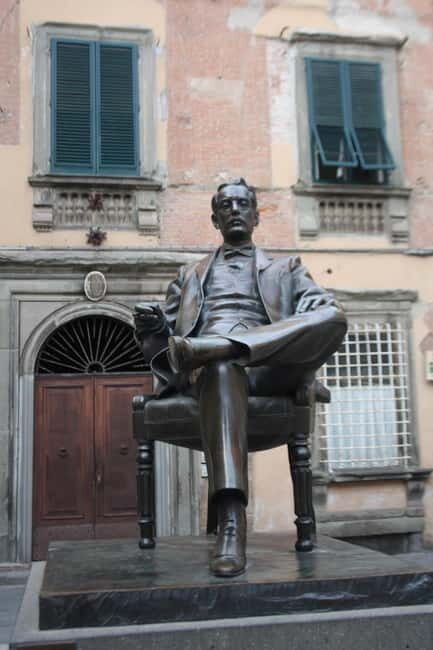 Lucca: join a 'must see' walking tour! (English) - Exploring Lucca: What Makes This Tour Stand Out