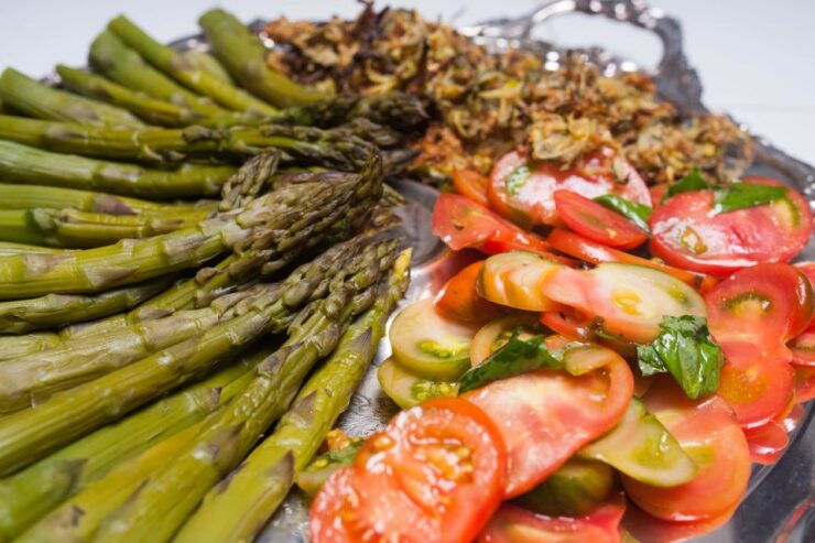 Lucca: Market Tour & Lunch/Dinner at a Cesarina's Home - Booking Details